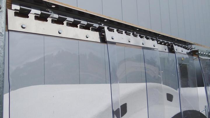 Immagine prodotto Kerbl Striscia di ganci in acciaio inox da 100 cm per tende in PVC