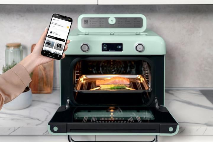 Actual product image Smeg COF01PGEU Combi (EU plug)