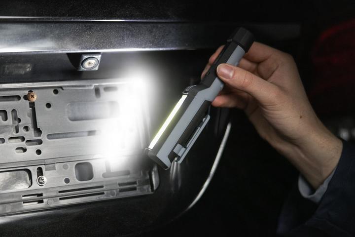 Produktbild Hella Handleuchte LED mit Klammer 2XM 357 300-101