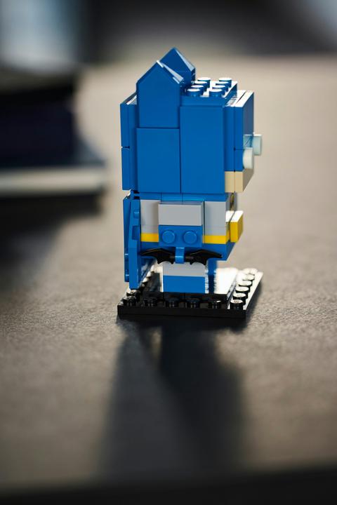 Actual product image LEGO Batman 8-in-1 figure (40748, LEGO Brickheadz)