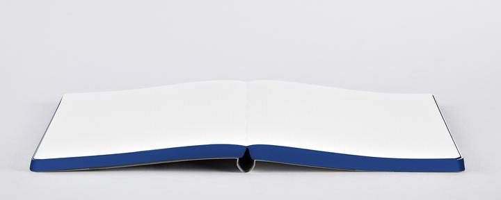 Produktbild Nuuna A Line Is A Dot (165 x 220 mm, Gepunktet, Weicher Einband)