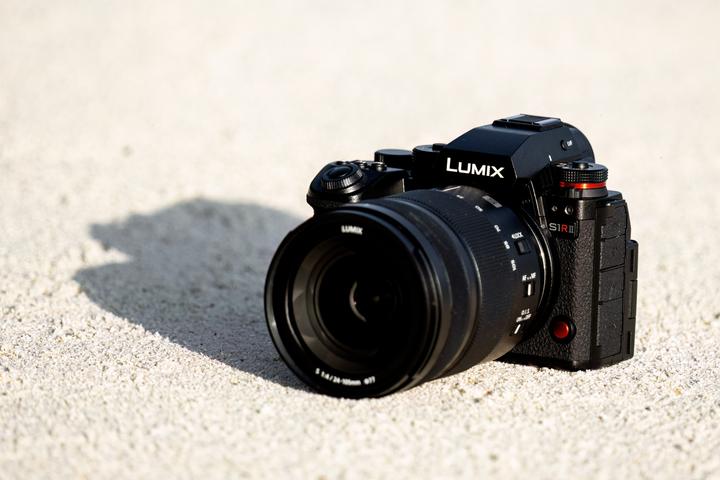 Produktbild Panasonic Lumix S1RII (44.30 Mpx, Vollformat)