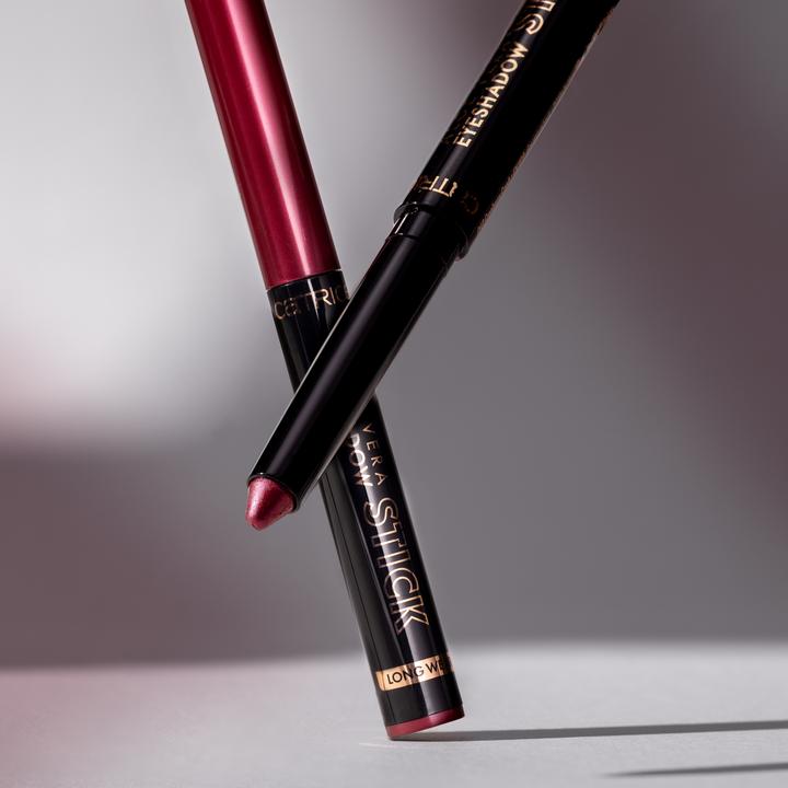 Actual product image Catrice Aloe Vera Eyeshadow Stick (060 Cranberry Crush)