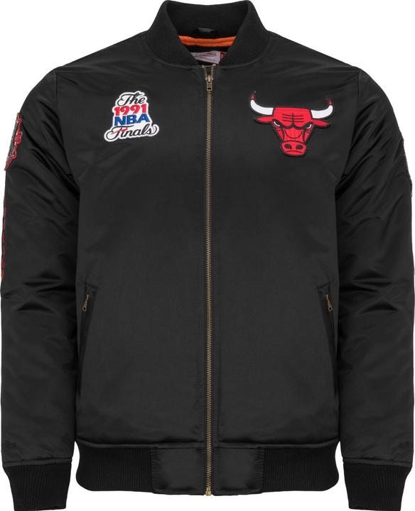 Actual product image Mitchell & Ness M&N Satin Bomber Veste - PATCHES Chicago Bulls noir (L)