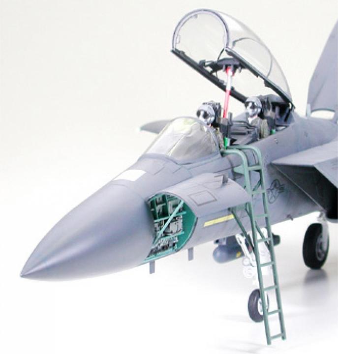Produktbild Tamiya F-15E Strike Eagle Bunker Buster