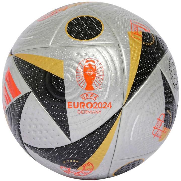 adidas Football Finale Pro