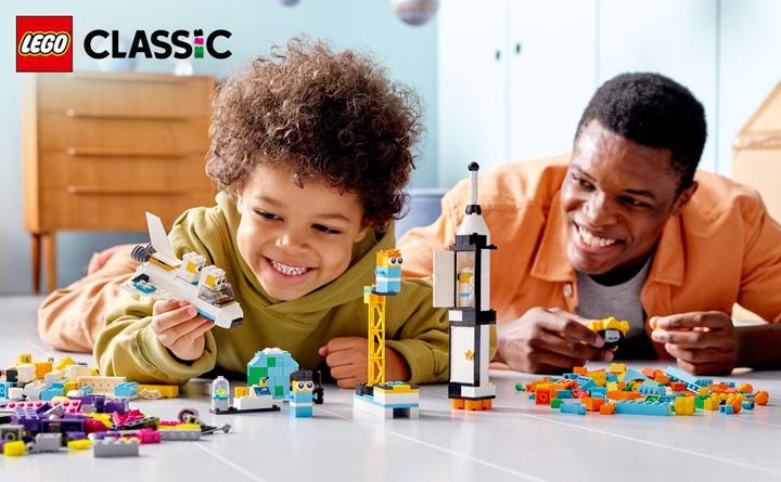 Image du produit LEGO Boîte à pierres XXL Terre et espace (11022, LEGO Classic)