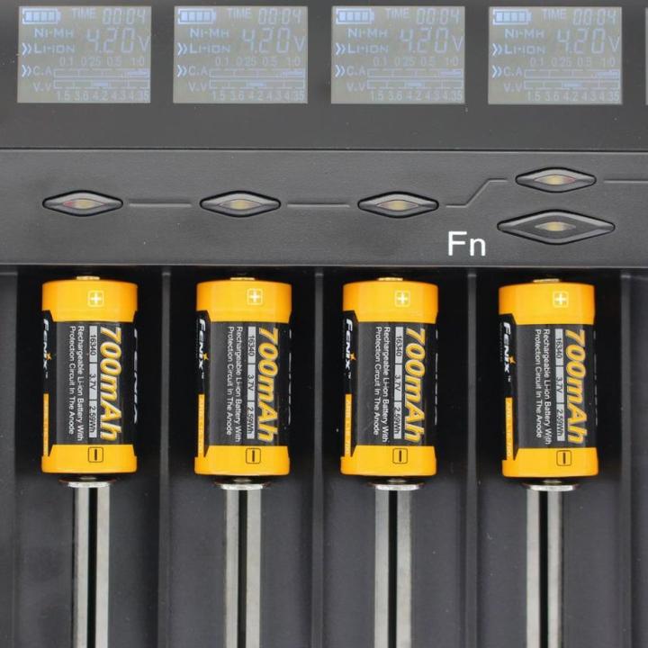 Actual product image AccuCell 8fach Schnell-Ladegerät und 8 Stück CR123 A Li-ion Akku (1 pcs., CR123A, 760 mAh, Battery + charger)