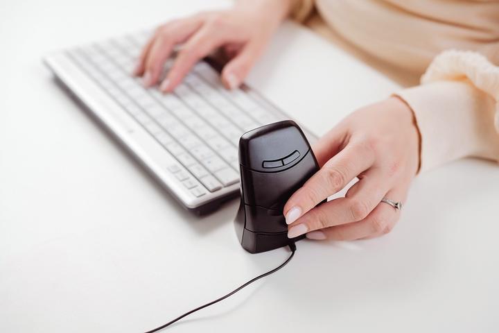 Actual product image Bakker Elkhuizen BakkerElkhuizen Mouse DXT 3 Precision wireless retail (Wireless, Cable)