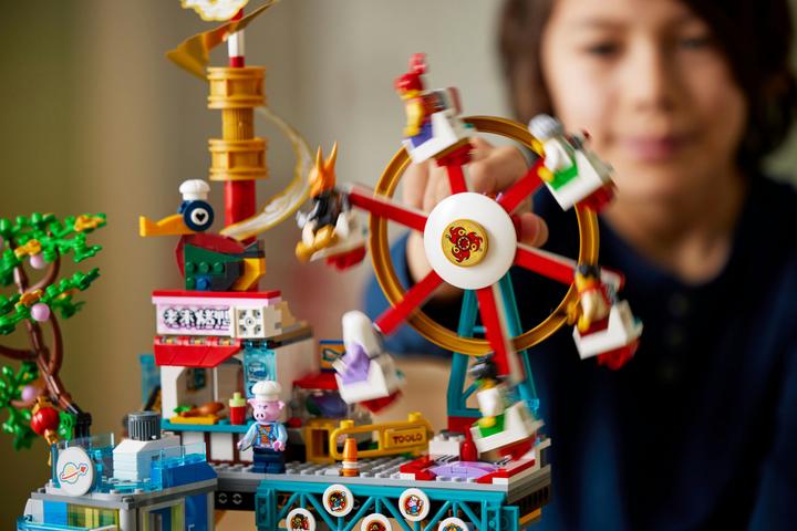 Actual product image LEGO 80054 5th anniversary of Megapolis City (80054, LEGO Monkie Kid)