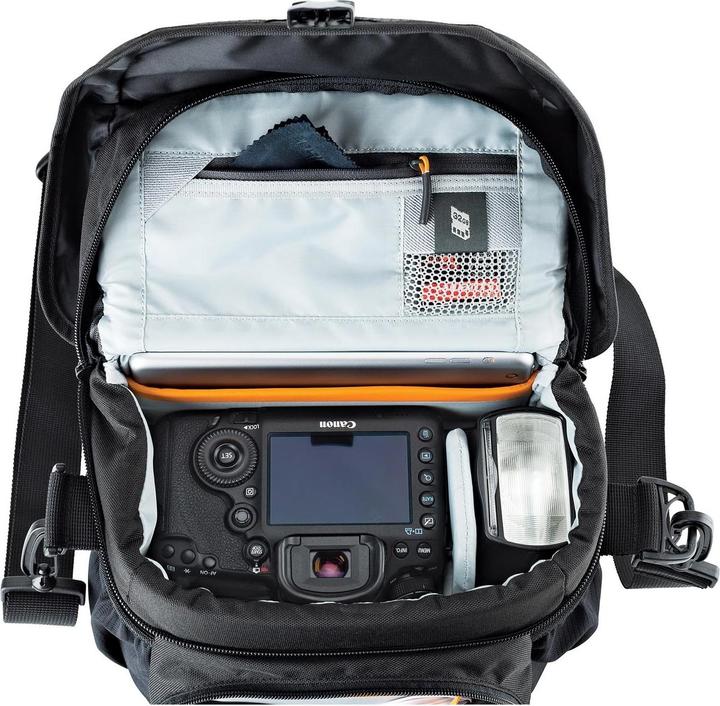 Actual product image Lowepro Nova 170 AW II (Camera shoulder bag, 11.42 l)