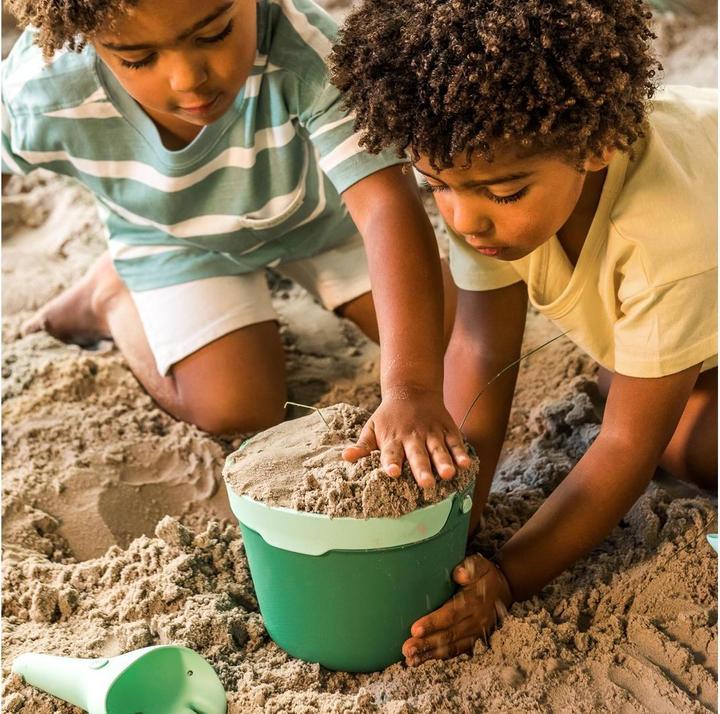 Actual product image Quut Bucket Bucki? Garden Green 2 parts, age recommendation