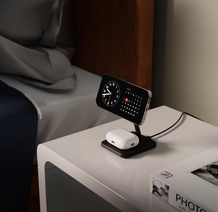 Actual product image TwelveSouth HiRise 2 Deluxe (Qi2) (15 W)