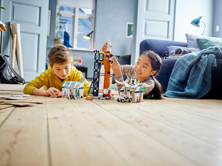 Produktbild LEGO Raumfahrtzentrum (60351, LEGO City, LEGO Seltene Sets)