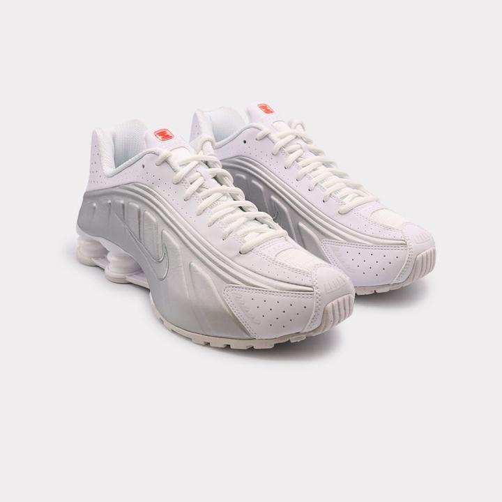 Nike Shox R4