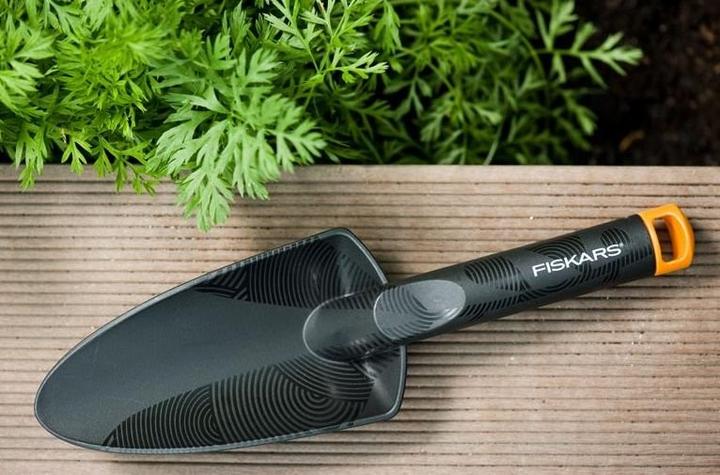 Actual product image Fiskars Flower ladle 137000