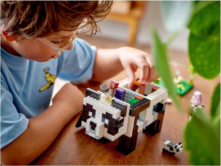 Actual product image LEGO The Panda House (21245, LEGO Minecraft)