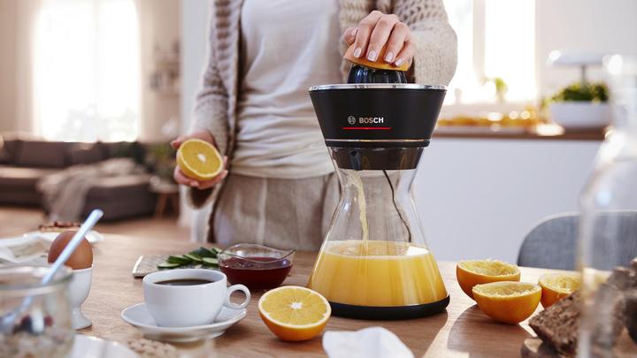 Actual product image Bosch Hausgeräte MCP72GPB (EU plug)