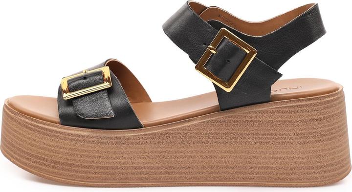 Inuovo präsentiert eine modische Keilsandalette aus hochwertigem Leder für die warmen Tage im Jahr. (41)