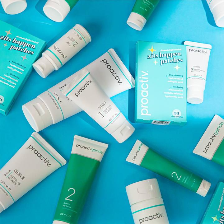 Produktbild Proactiv Solution 30 Tage Kit 150 ml + Zits Happen Patches (Reinigungstücher Gesicht, 150 ml)