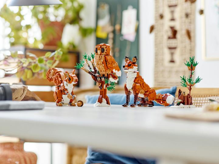 Actual product image LEGO Forest animals: Red fox (31154, LEGO Creator Expert)