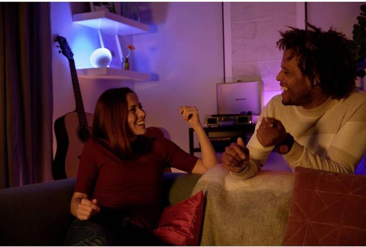 Actual product image Philips Hue Go Base BT (520 lm)