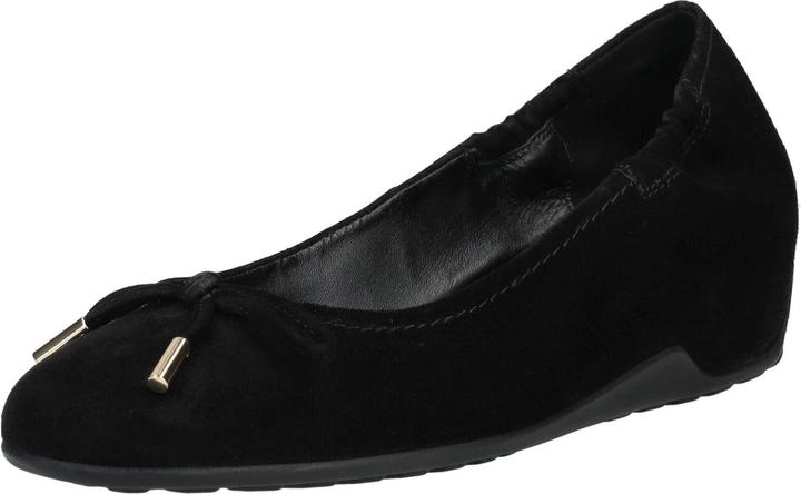 Ballet flats