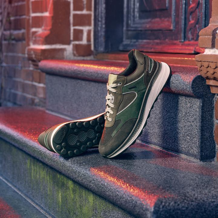 Actual product image Geox trainers spherica (44)