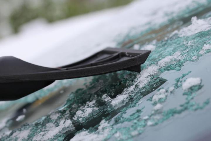 Actual product image Nigrin Ice scraper Whisk