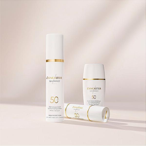 Actual product image Lancaster Clean Clear & Tinted Sun Protection Factor 50 (Sun stick, SPF 50, 121.30 ml, 47 g)