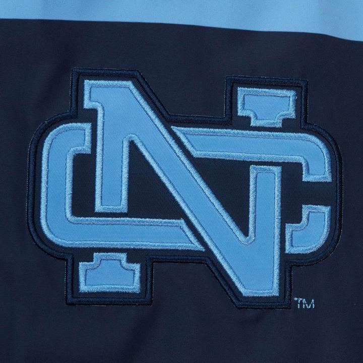Immagine prodotto Mitchell & Ness M&N Exploded Logo Warm Up Veste University of North Carolina (M)