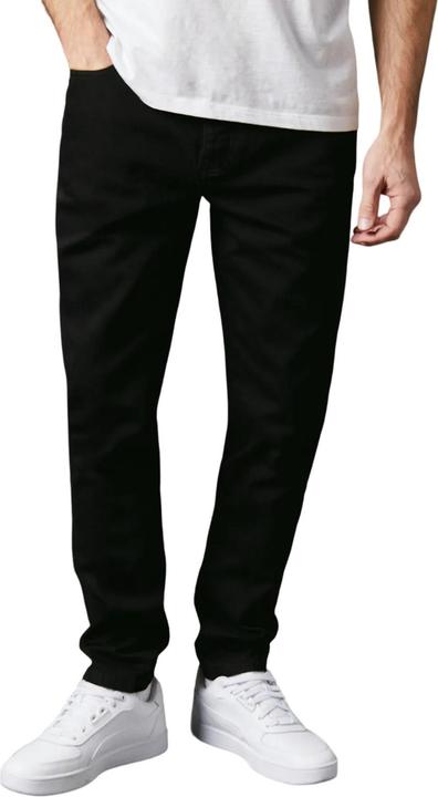 Universal Textiles Jeans (38)