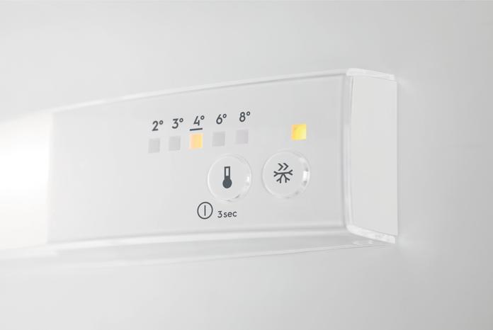 Produktbild AEG TSC5S141ES Einbau-Kühl-Gefrierkombination / Serie 5000 mit ColdSense / 1446 mm / Gefrierteil unt (217 l)