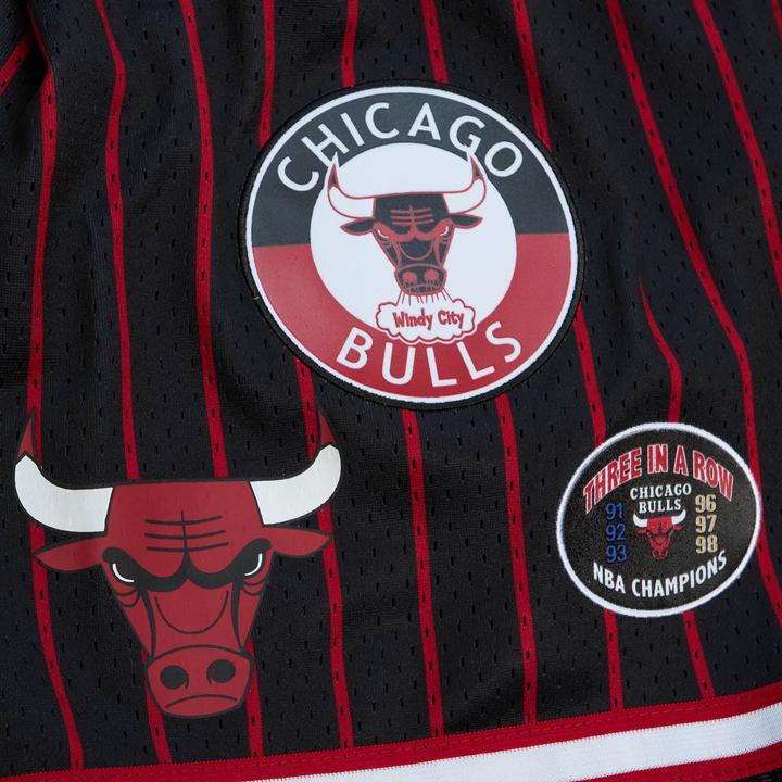 Actual product image Mitchell & Ness M&N Chicago Bulls City Collection Basketball Shorts - L (L)