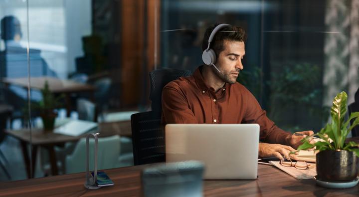 Produktbild Yealink BH72 Teams + BHC76, Wireless, 20 - 20000 Hz, Office/Call center, 189 g, Headset, Light grey (Kabellos, USB-C)