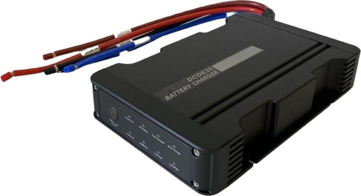 Actual product image Swaytronic 2 in1 charge booster 30/30A - B2B and MPPT