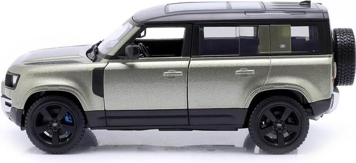 Actual product image Bburago Land Rover Defender