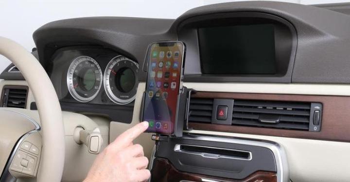 Image du produit Brodit Support actif Apple iPhone 12 Pro Max avec câble USB