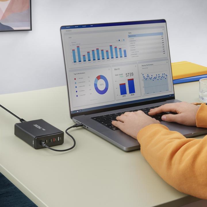 Immagine prodotto Hama Stazione di ricarica 5 porte, GaN, caricatore rapido, 3xUSB-C, 2xUSB-A, PD, 140 W, SW (140 W)