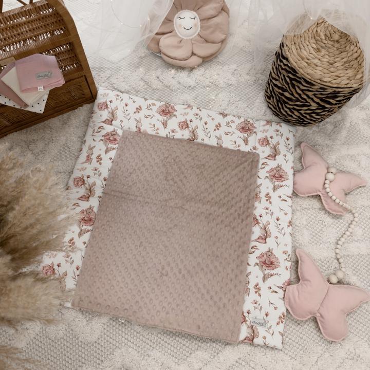 Baby-Nest Wickelauflage Minky Inklusive Abnehmbare Wasserdichte Unterlage | Peonies & Bunny Rosa (80 x 75 cm)