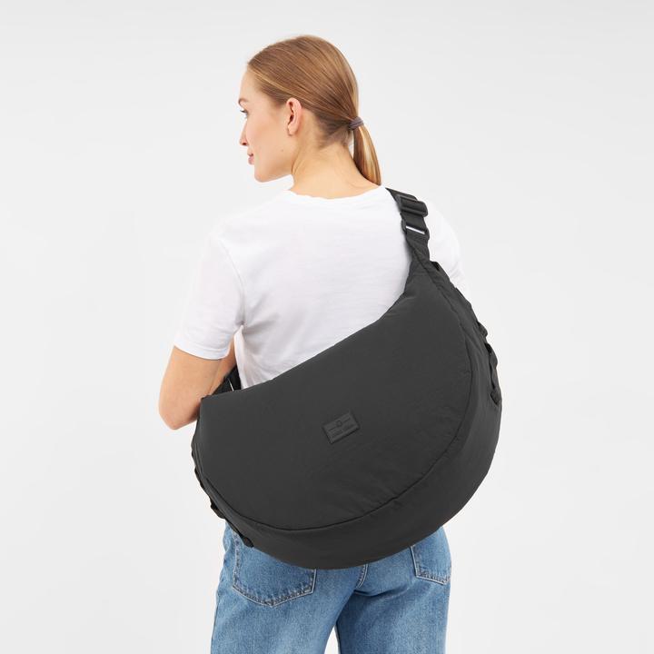 Produktbild Johnny Urban Half Moon Bag Kaia Large