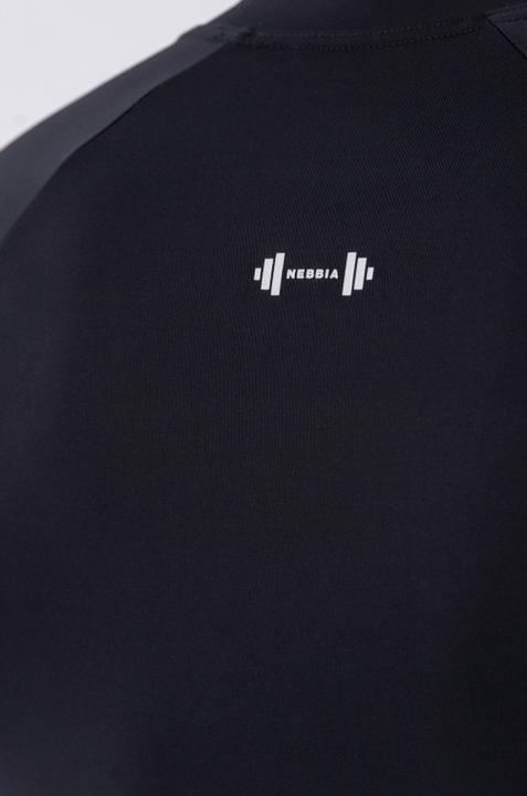 Actual product image Nebbia Functional T-shirt with long sleeves "Active" 328 black (L)