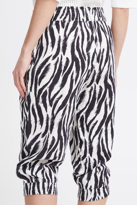 Actual product image B.young BYFALAKKA CAPRI PANTS 20813372 (46)