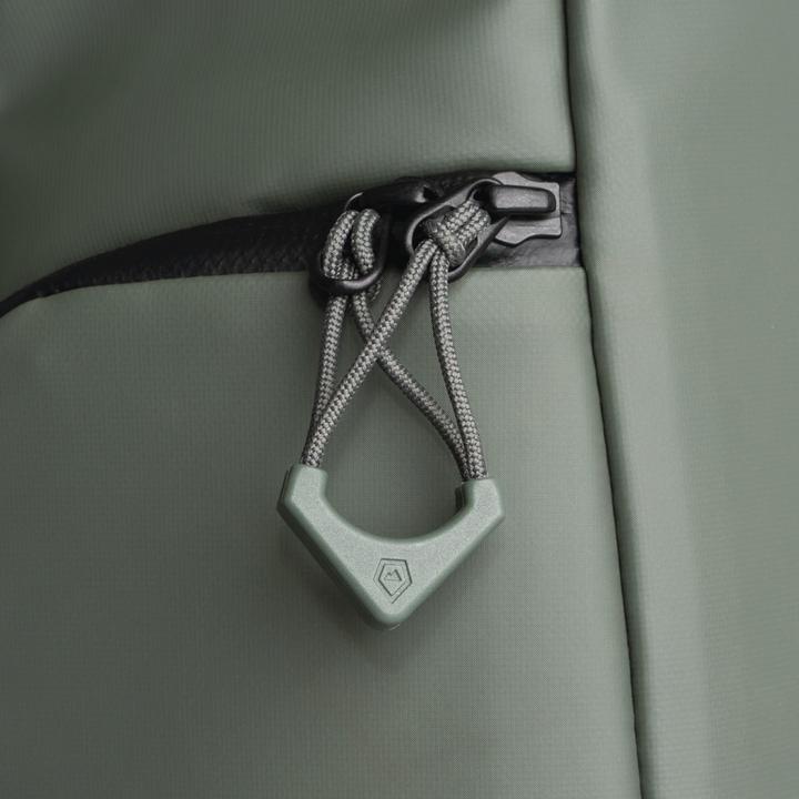 Actual product image Wandrd WORRYLESS Zipper Puller Wasatch Green (Camera accessory bag)