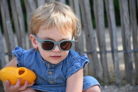Actual product image Beaba Sonnenbrille 2-4 J BRIGHT Rauchgrün