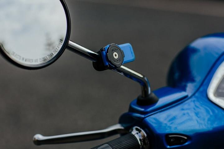 Actual product image Quad Lock Mirror Mount