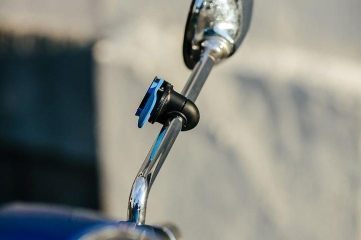 Actual product image Quad Lock Mirror Mount