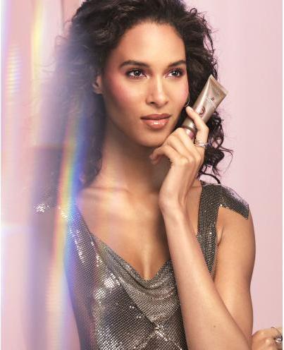 Image du produit L'Oréal Paris Glotion (902 Light Glow, Highlighter)