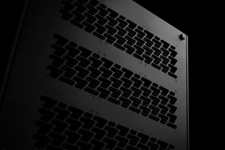 Actual product image EKWB EK-Quantum Torsion A60 - Black Limited Edition (black, tempered glass) (ATX)
