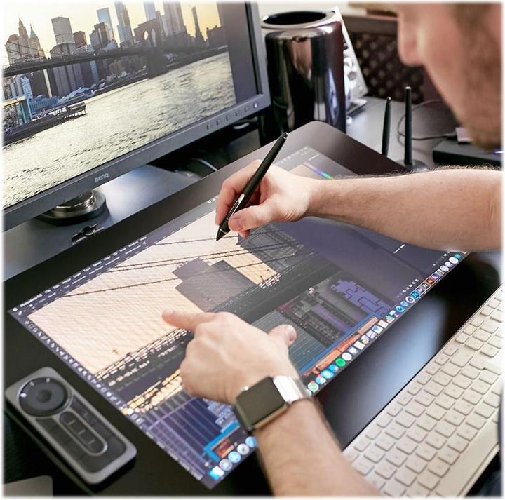 Actual product image Wacom Cintiq Pro 24 Touch (23.60", 5080 lpi)